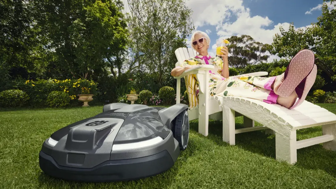 Robotic Mowing Subscription Services